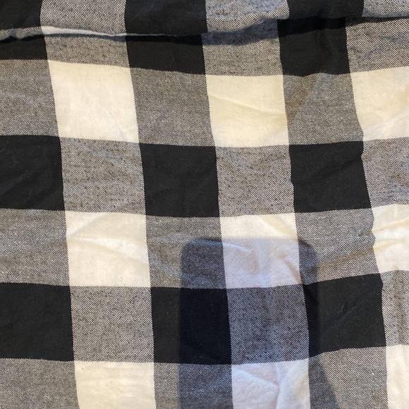 Urban Heritage black and white flannel - Picture 3 of 3